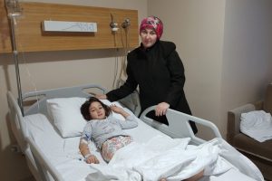 Doğum g&uuml;n&uuml; kutlaması hastanede bitti
