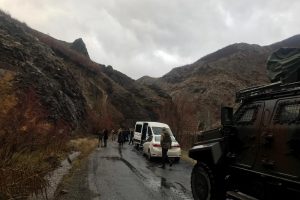 Bing&ouml;l'de heyelan! Keşfe giden heyet mahsur kaldı
