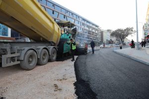 Bursa'da yol &ccedil;alışmaları hız kesmiyor