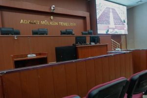 Eski savcı Bozkurt 15 Temmuz &ouml;ncesinde 'ihtilal'den bahsetmiş