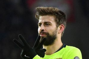 Gerard Pique, kul&uuml;p satın alıyor