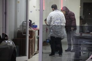 Akaryakıt istasyonunu soyup ka&ccedil;tılar