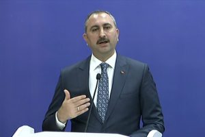 Bakan G&uuml;l: 57 bin 674 kişi uyuşturucudan cezaevinde