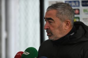 Bursaspor'da Teknik Direktör Aybaba'dan kaptanlara kesik