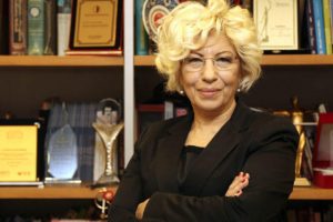 Sevil Atasoy: Y&uuml;ksek elektrik-su faturaları ve farklı kokulara dikkat!