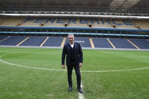 Doğum g&uuml;n&uuml;nde ilk ma&ccedil;ına &ccedil;ıkıyor