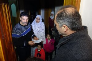 Bursa'da Suriyelilerin entegrasyonu için broşür dağıtıldı