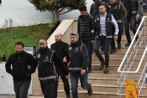 FET&Ouml; ş&uuml;phelisi 19 asker adliyeye sevk edildi