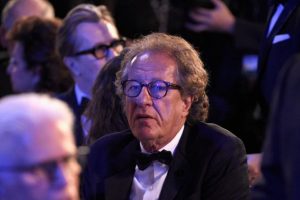 Geoffrey Rush taciz iddialarını reddetti