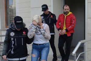 Kanser hastası uyuşturucu ticaretinden yakalandı!