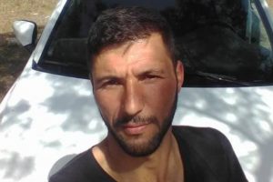 Feci &ouml;l&uuml;m! Kolunu makineye kaptırdı...