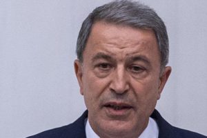 Yeni askerlik sistemiyle ilgili Akar'dan flaş a&ccedil;ıklama!