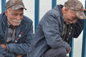 6 &ccedil;ocuk babası! Ağlaya ağlaya izledi...