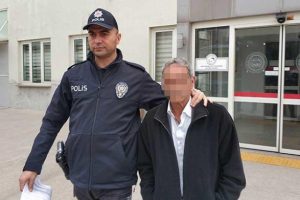 &Ouml;ğrenci servisinde iğren&ccedil; olay! 16 yaşındaki kız &ouml;ğrenciye...