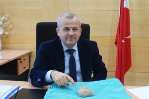 Mesanesinden 270 gram taş &ccedil;ıkarıldı