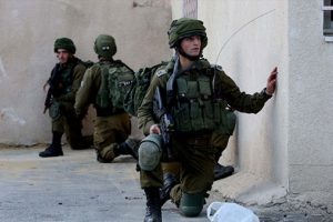 İsrail askerleri 1 Filistinliyi yaraladı