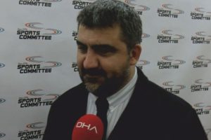 &Uuml;mit &Ouml;zat: Fenerbah&ccedil;e k&uuml;me d&uuml;şmez