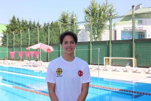 Bursalı y&uuml;z&uuml;c&uuml;ler Edirne'de boy g&ouml;sterecek