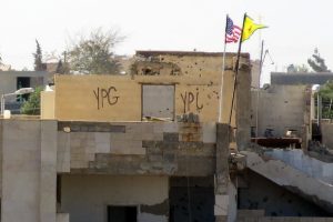 ABD'nin &ccedil;ekilme kararı Arap aşiretlerini YPG/PKK'ya karşı harekete ge&ccedil;irdi