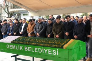 Bursa'da Emirhan toprağa verildi, bilgisayarında 'Mavi Balina' incelemesi yapılacak