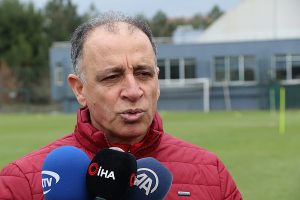 Taner &Ouml;cal: "Kimse bize d&uuml;şt&uuml; g&ouml;z&uuml;yle bakmasın"