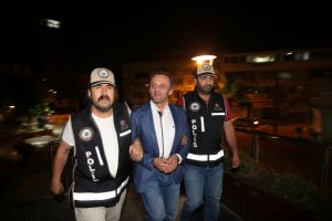Bursa'da FET&Ouml; borsasına 2 tahliye