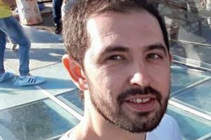Elektrik akımına kapılan iş&ccedil;i &ouml;ld&uuml;
