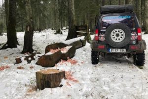 Off-road tutkunları yaban hayvanlarını unutmadı