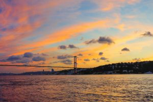 İki ustadan "Martıların G&ouml;z&uuml;nden İstanbul" fotoğraf sergisi