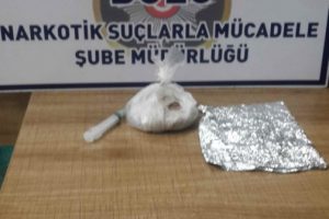 Eroinle yakalanan 3 zanlı serbest bırakıldı