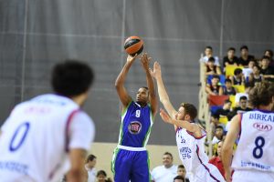 TOFAŞ, yarın Anadolu Efes'i konuk edecek