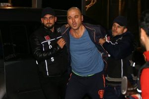 Murat &Ouml;zdemir'den Acun Ilıcalı'ya tehdit: Aklın varsa i&ccedil;eride &ouml;ld&uuml;r beni