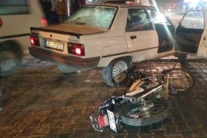 Otomobil ile motosiklet &ccedil;arpıştı: 4 yaralı