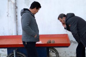 Balık tutmaya gittiği sahilde buldu! Hemen polise haber verdi