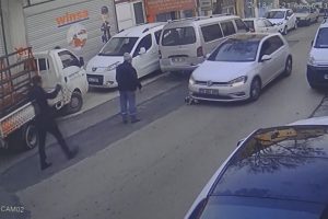Bursa'da k&ouml;peği ezdi, arkasına bakmadan ka&ccedil;tı
