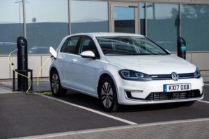 Volkswagen elektrikli otomobillerde vites y&uuml;kseltiyor!