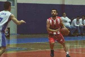 Evinde komaya giren gen&ccedil; basketbolcu hastanede &ouml;ld&uuml;