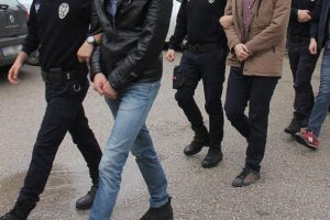 HDP'li 3 eski y&ouml;netici tutuklandı