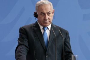 İsrail'de gazeteci ve siyaset&ccedil;ilerden Netanyahu'ya &uuml;slup tepkisi