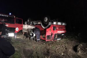 Olaya giden itfaiye aracı kaza yaptı
