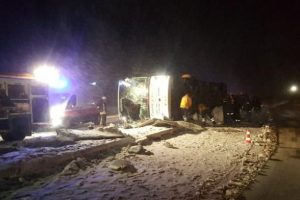 Kırşehir ve Ankara'da iki feci kaza: 3 kişi &ouml;ld&uuml; &ccedil;ok sayıda yaralı var