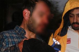 Vatandaşlar meydan dayağı attı, polis zor kurtardı