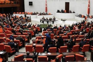 TBMM'de 'cezalar gelire g&ouml;re olsun' tartışması