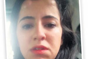 Eski eşinin şiddetinden kurtulamıyor