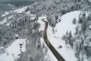 Bursa Uludağ yolunda kartpostallık kar manzarası