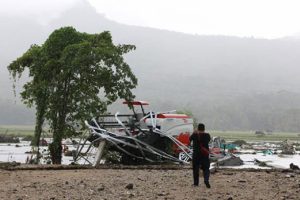 Tsunami mağduru balık&ccedil;ılar zor g&uuml;nler ge&ccedil;iriyor