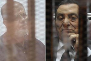 Mursi ve M&uuml;barek ilk kez mahkemede y&uuml;zleşti