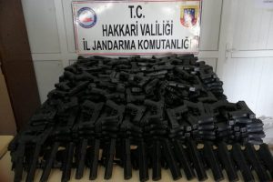 PKK'nın cephaneliği ele ge&ccedil;irildi