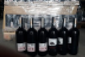 Otelin ruhsatsız barına operasyon