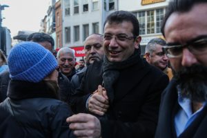 İmamoğlu'ndan '&Ccedil;arşı'ya ziyaret
